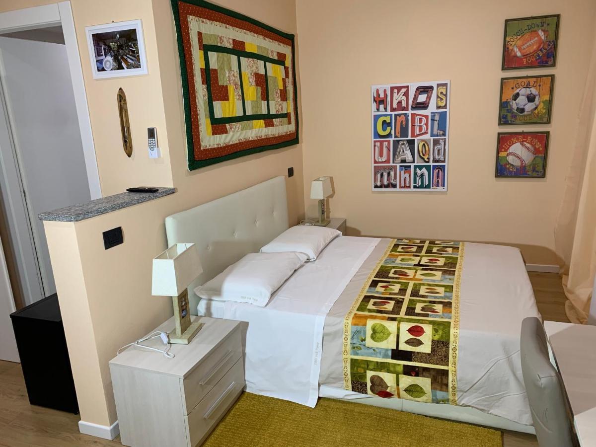 Bed & Breakfast Indi Thelar Villa Guardia エクステリア 写真